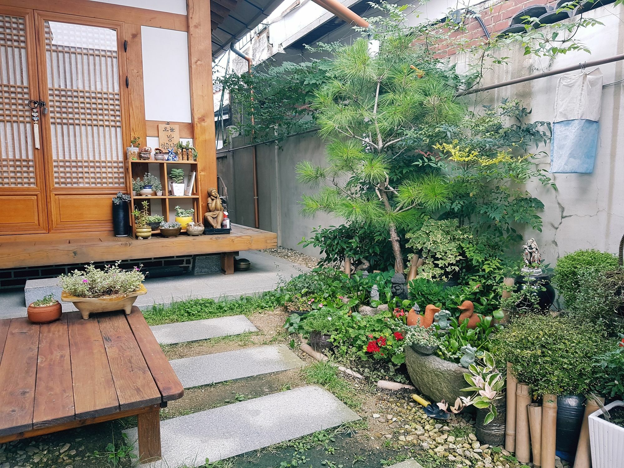 Beautiful House Hotel Jeonju Ngoại thất bức ảnh